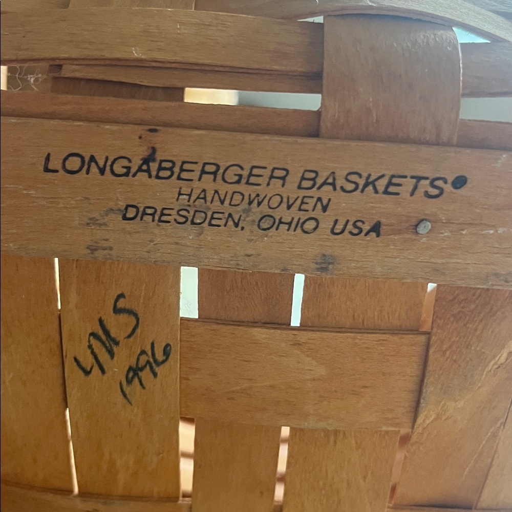 Longaberger 1996 Handwoven Basket - Picture 3 of 3